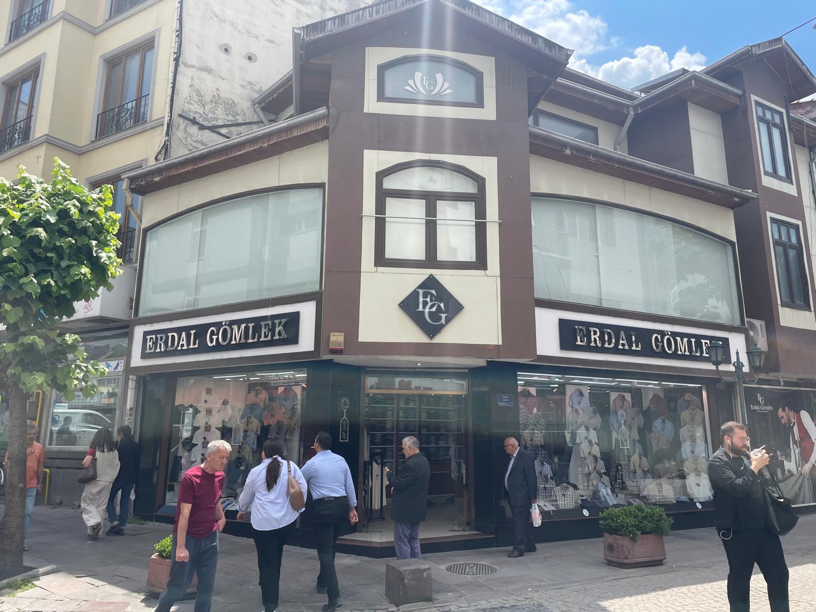 ERDAL GÖMLEK