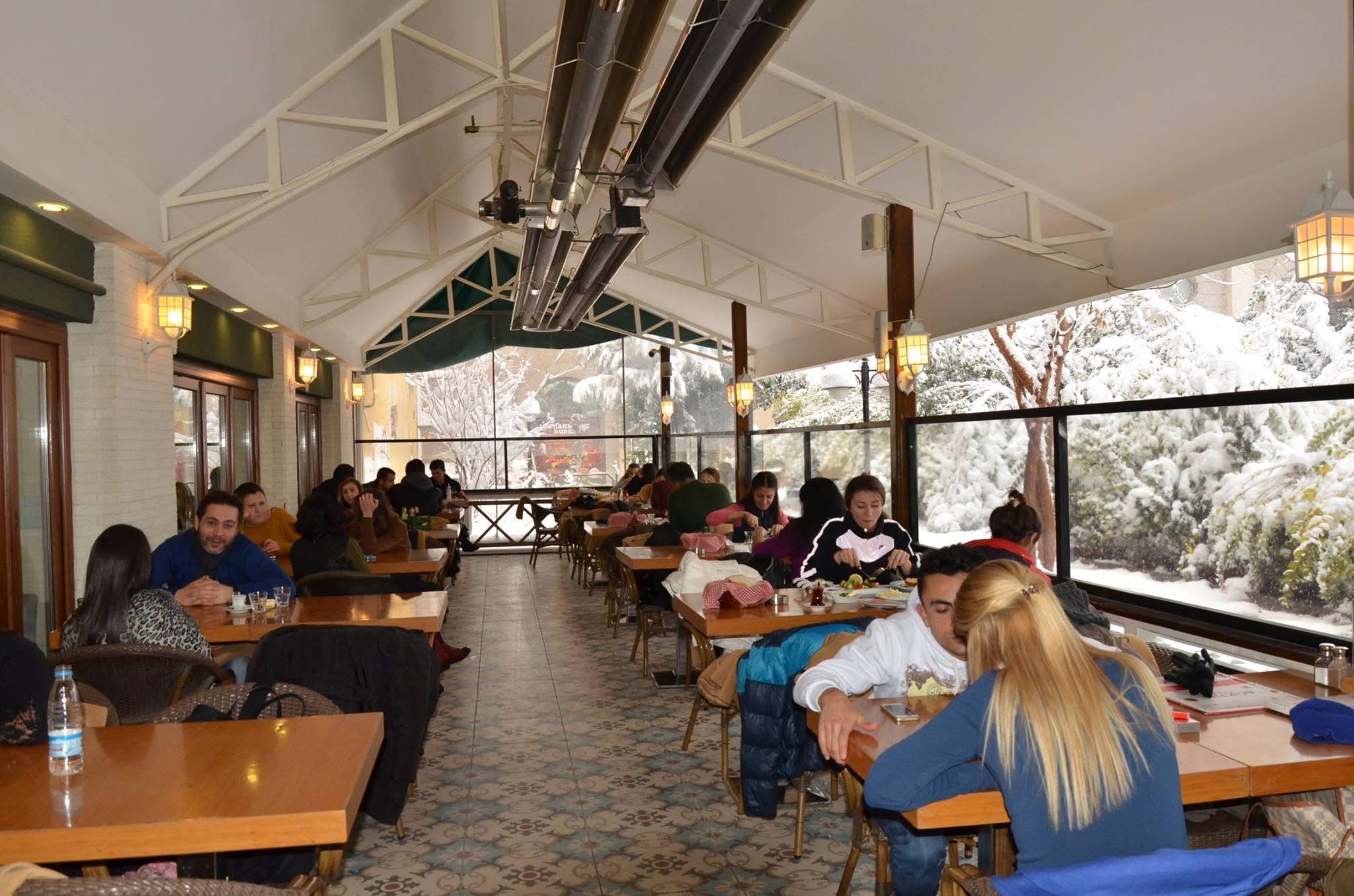 ACIKTIM KAFEDEYİZ - Fotoğraf 2